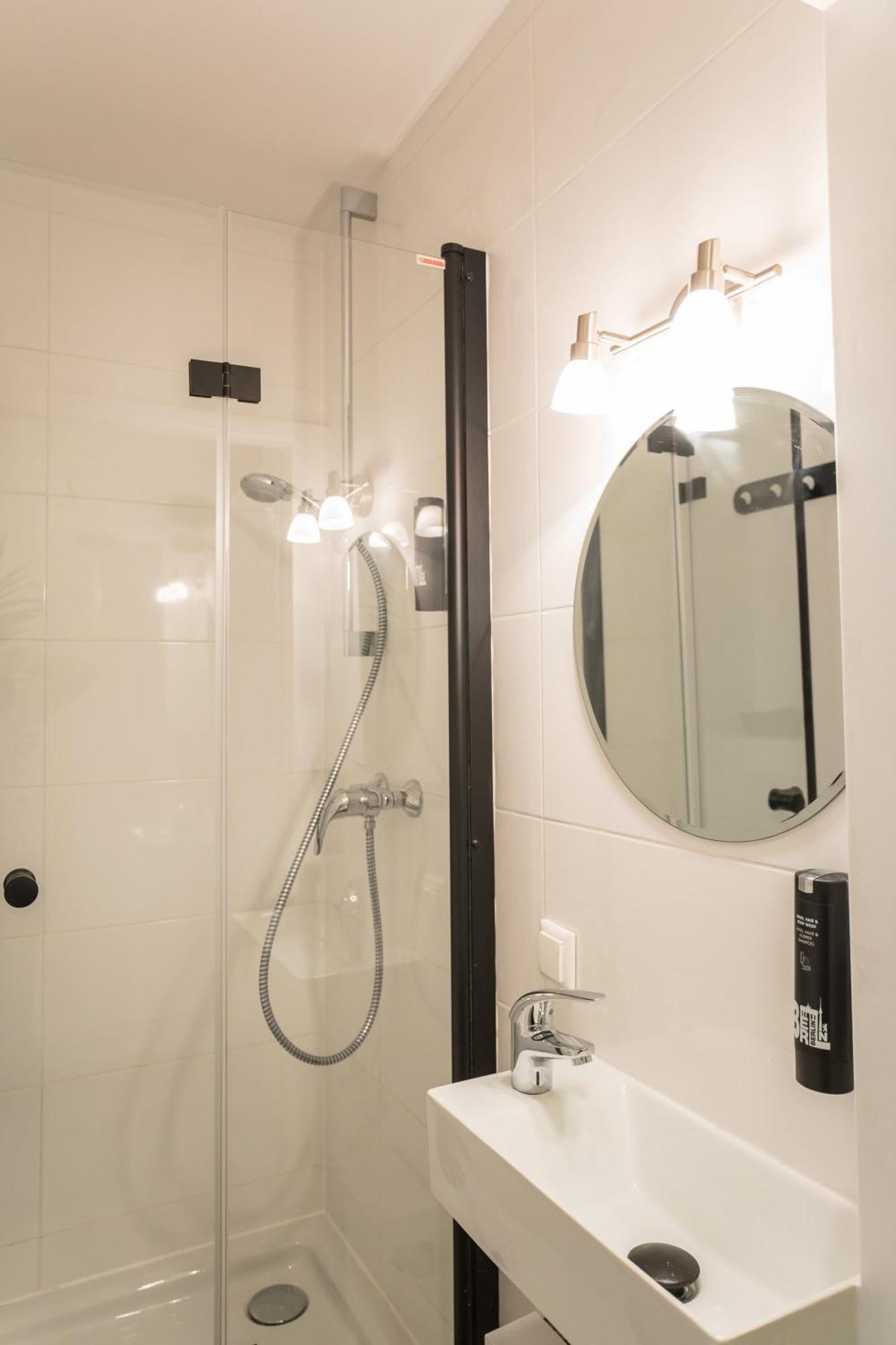 Appartamento Spacious 1-bedroom In Kreuzberg *